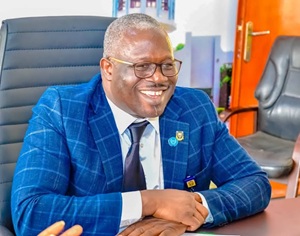 UI Registrar Advocates Early Professional Body Membership for Youth Development and Career Growth